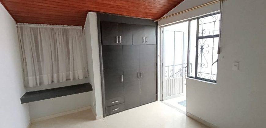 Casa en arriendo barrio la Colina