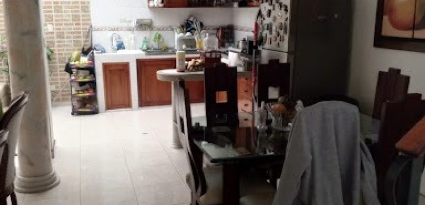 Casa en venta sector La Carolina.