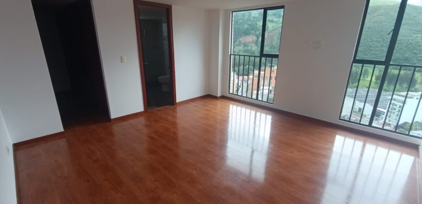 Apartamento Dúplex en Arriendo Ed Arboleda