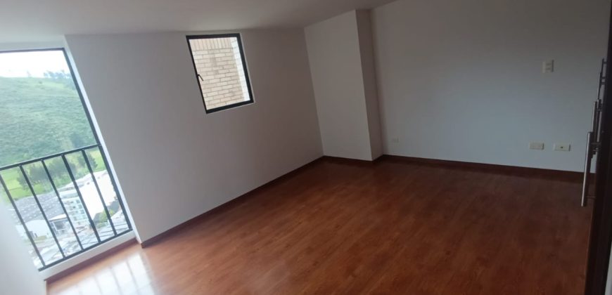 Apartamento Dúplex en Arriendo Ed Arboleda