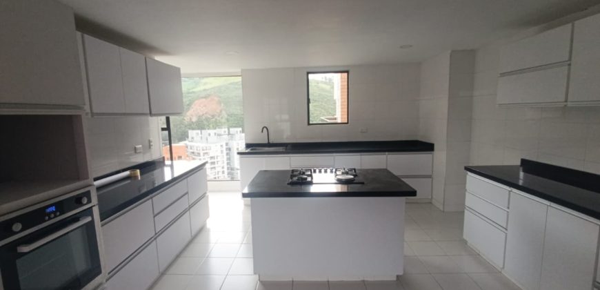 Apartamento Dúplex en Arriendo Ed Arboleda