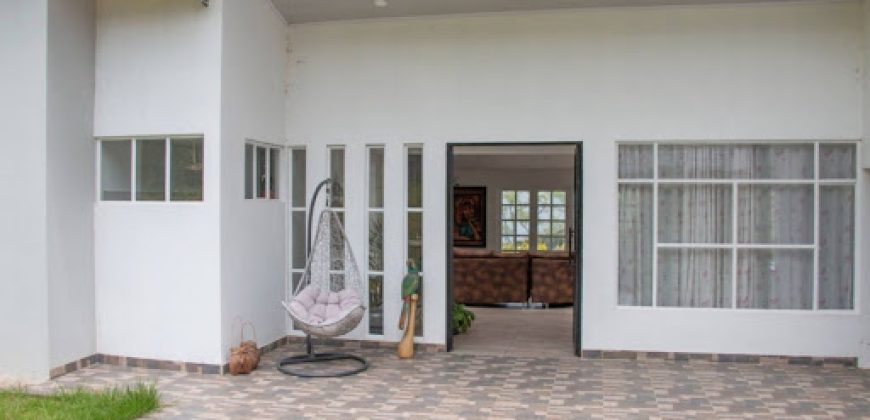 Casa Campestre en Venta  Altos de Chapalito