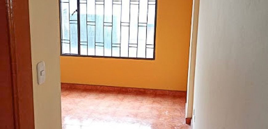 Arriendo casa en las camelias