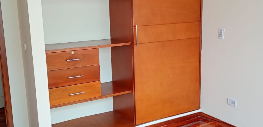 Apartamento en arriendo en la Aurora