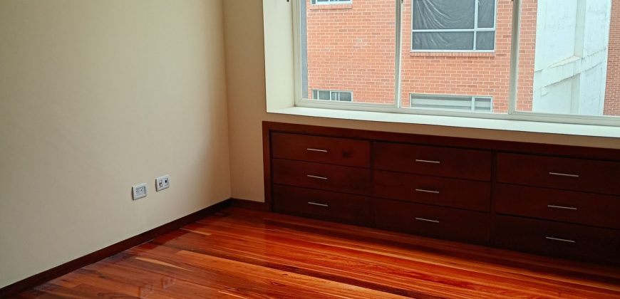 Apartamento en arriendo en la Aurora