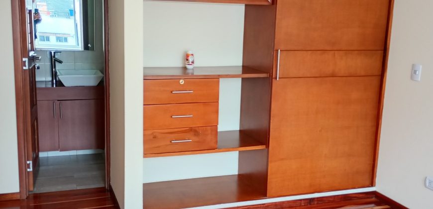 Apartamento en arriendo en la Aurora