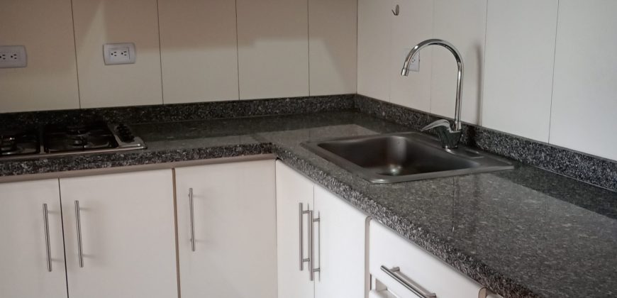 Apartamento en arriendo en la Aurora