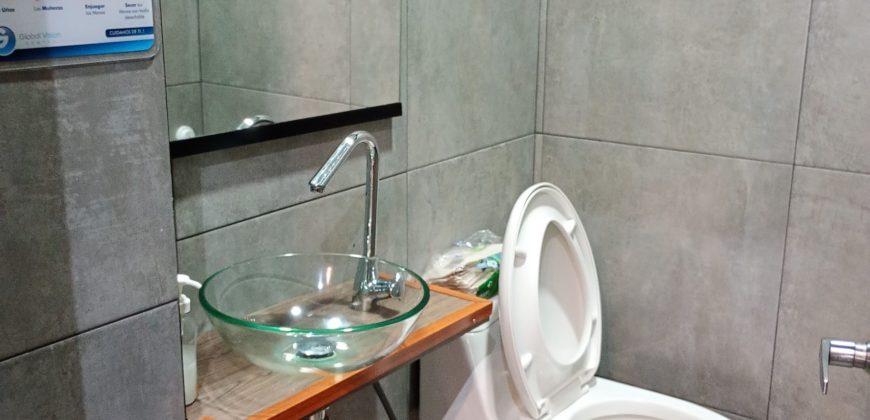 Local comercial en arriendo Av Los estudiantes