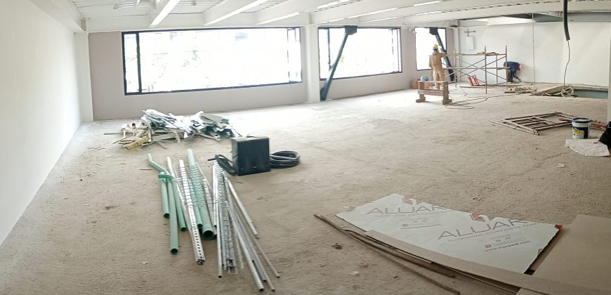 Local Comercial en arriendo Av los Estudiantes