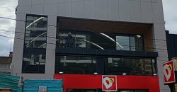 Local Comercial en arriendo Av los Estudiantes