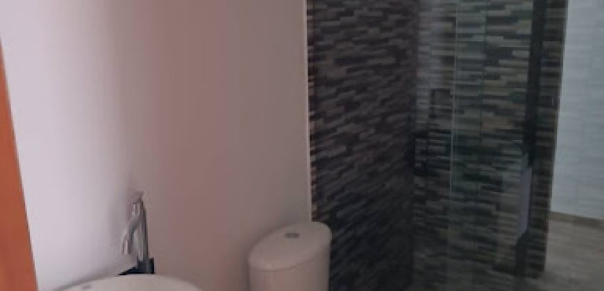 Apartamento nuevo en arriendo/venta en Altamira