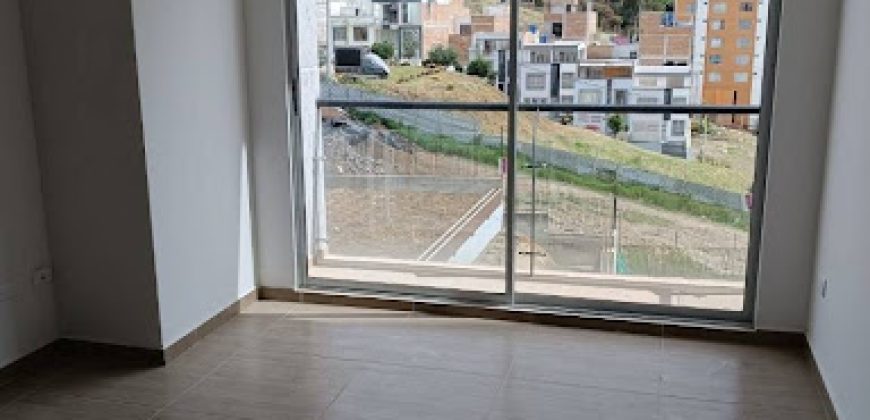 Apartamento nuevo en arriendo/venta en Altamira
