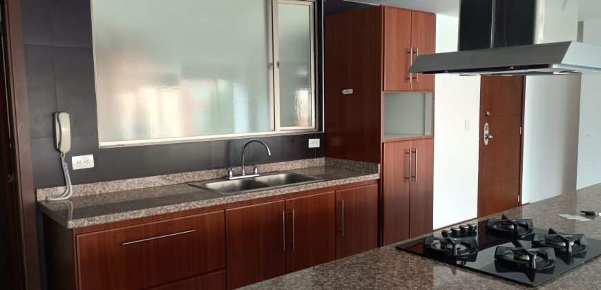 Apartamento en arriendo / venta Edf. Mayaguez