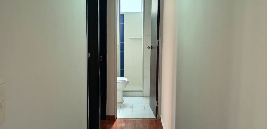 Apartamento en arriendo Altos de la Carolina