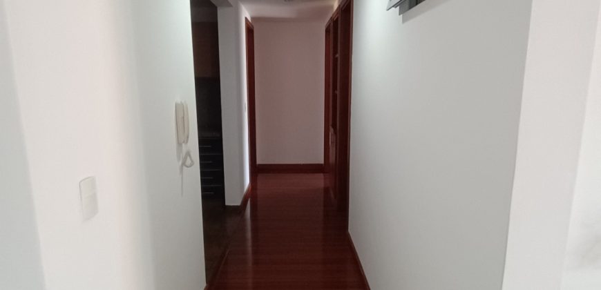 Apartamento en arriendo/venta La Riviera