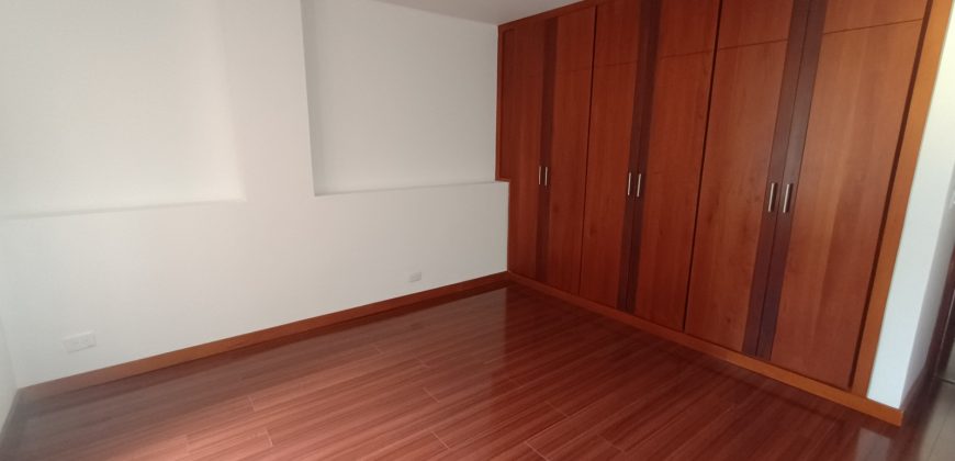 Apartamento en arriendo/venta La Riviera